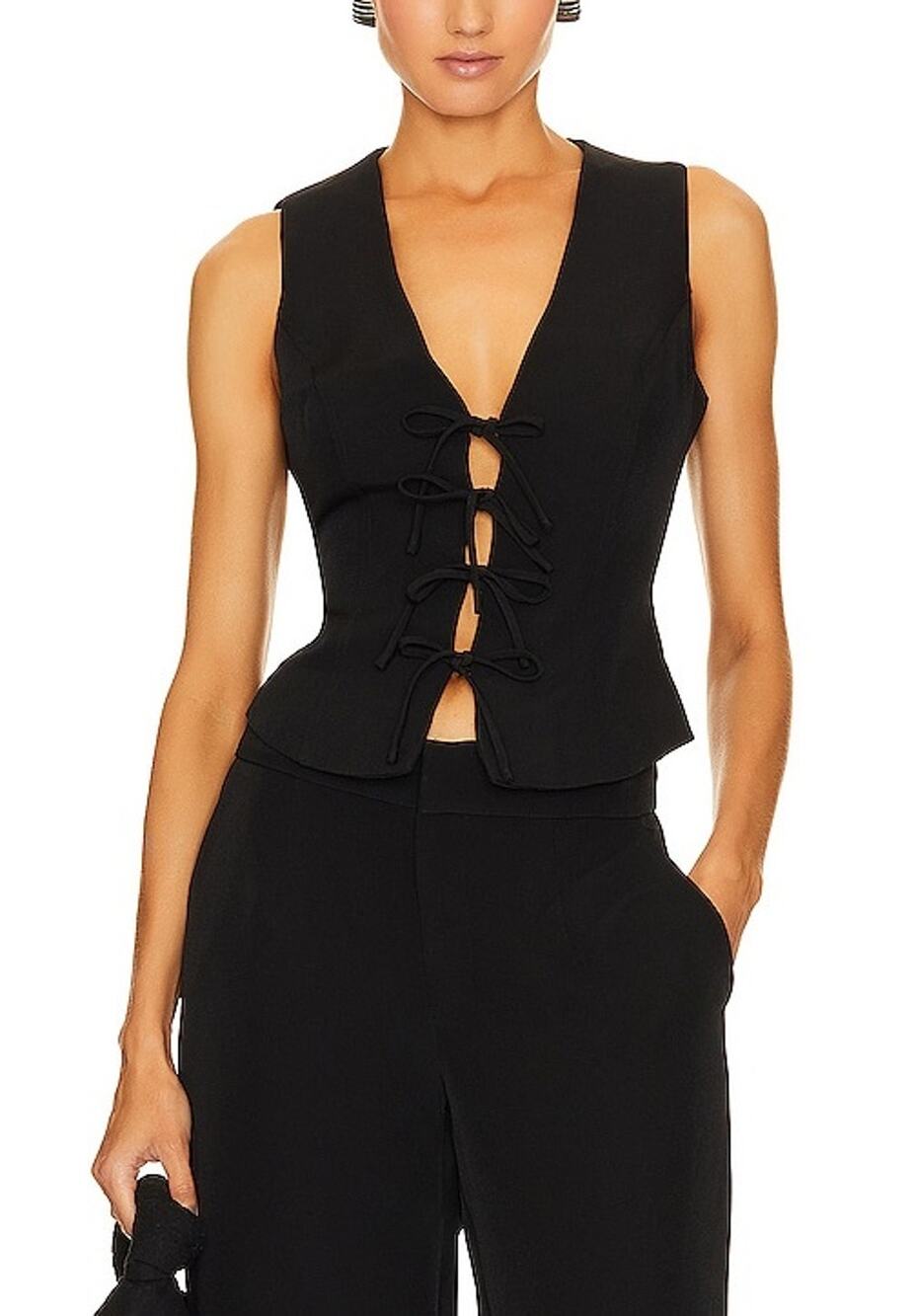 Elliatt Sleek Black Cavalcade Top Size S